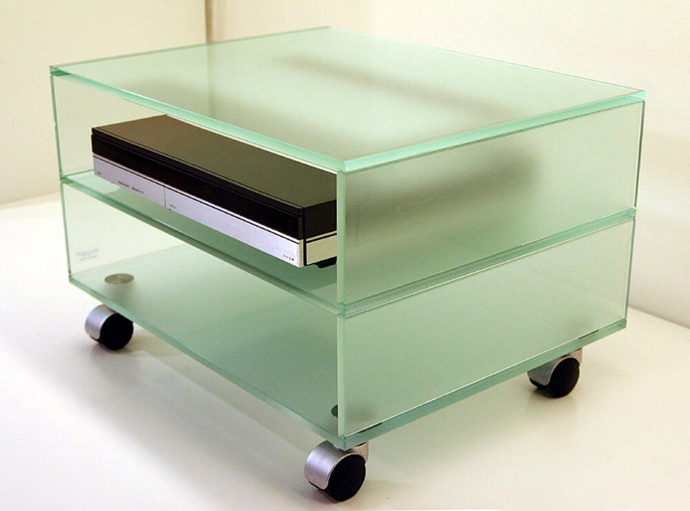 glassconcept_midroll-2stock_tv-rollwagen28J0NwYc7RmRccFU9qQD6AK3r4q