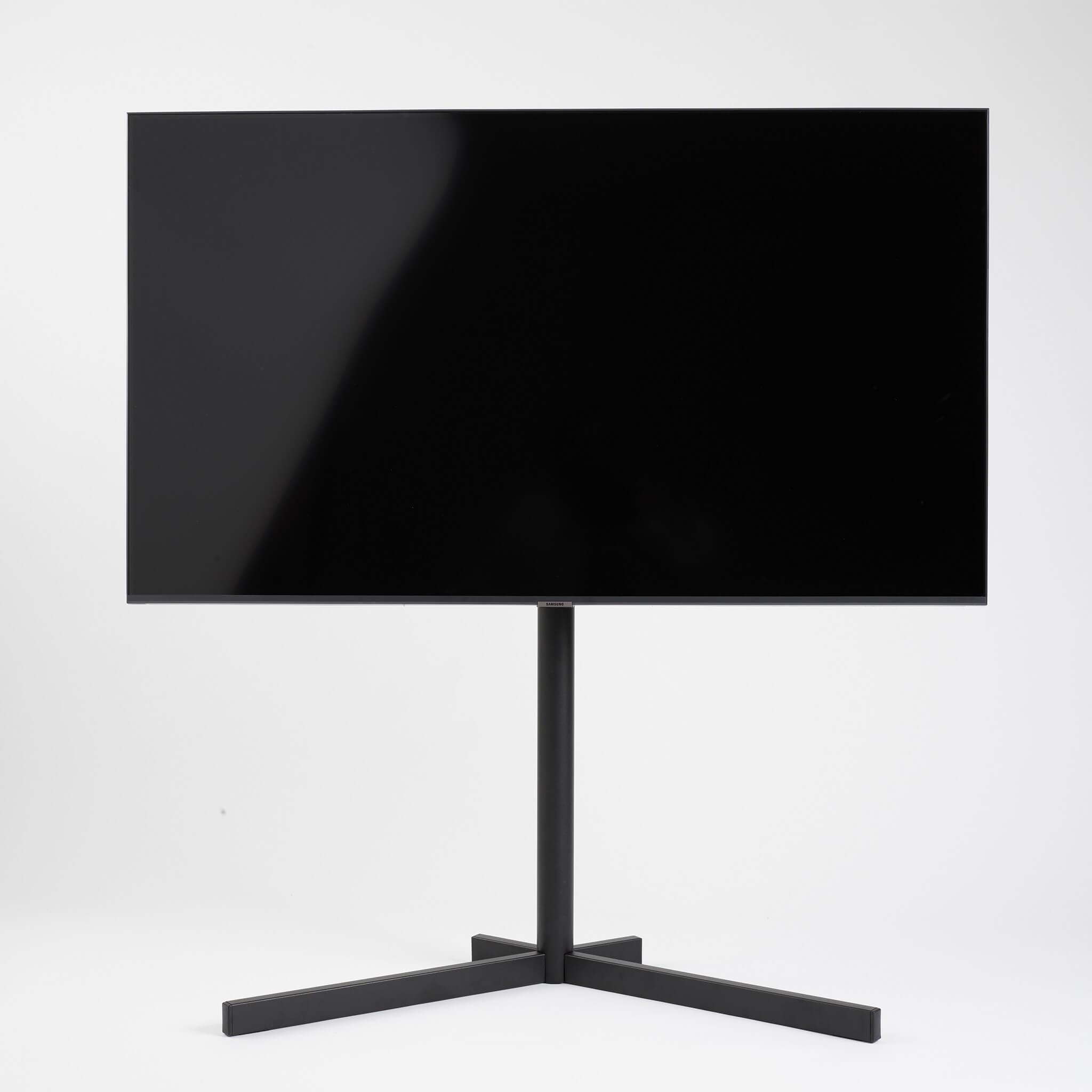 maeson_tv-stand_m_frontal_TV