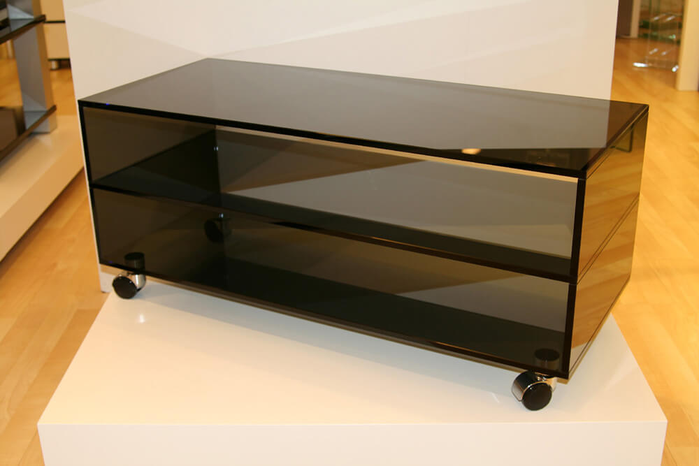 glassconcept_midroll-2stock_tv-rollwagen1SZZqss8mbasyGAOuk77sYnkyAx