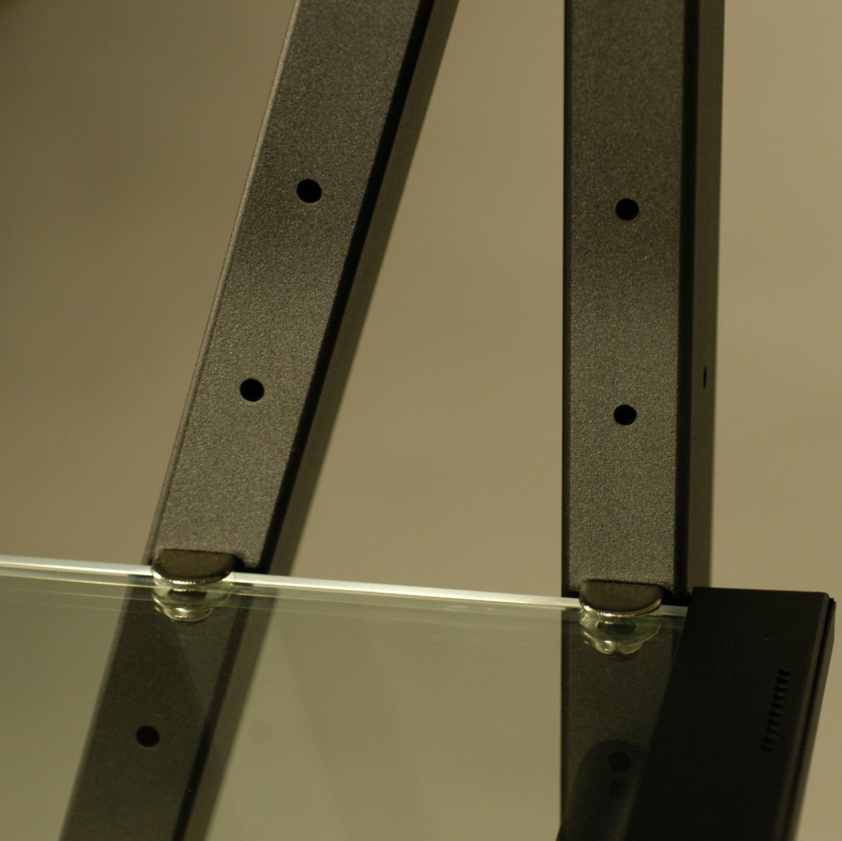 schroersschroers_deltaastatic_hifi-rack_det14G6wD0O4ouaCA