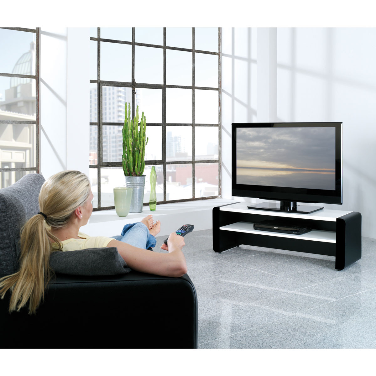 schnepel_elf120_tv-rack_schwarz_weiss_tv Schnepel ELF-Line ELF60, ELF90, ELF 120 TV-Möbel offen