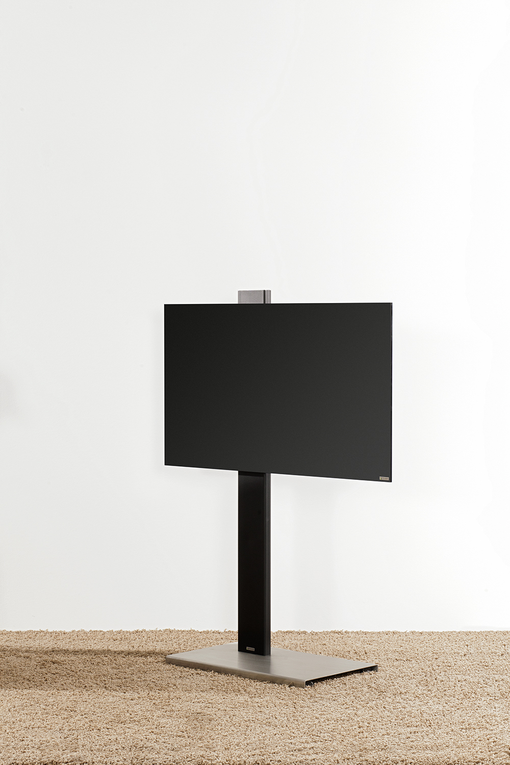 wissmanncolumnart118-s-tv-design-standfu_2kYhVIOgPvIdW6