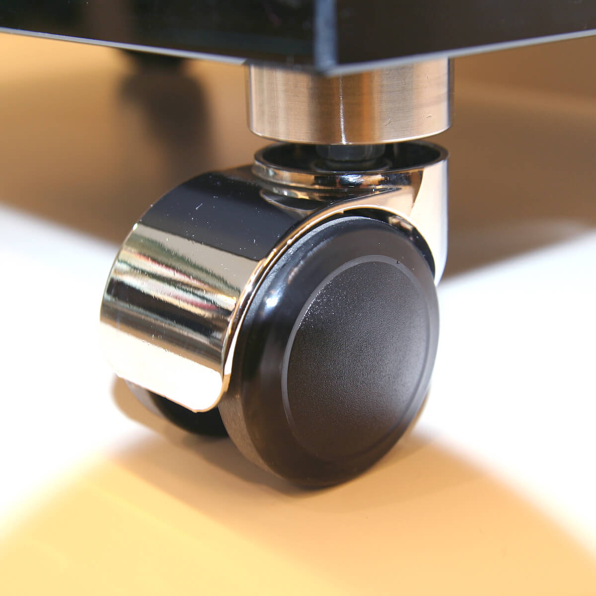 Glass_Concept_Rollen_hifi_rack_1